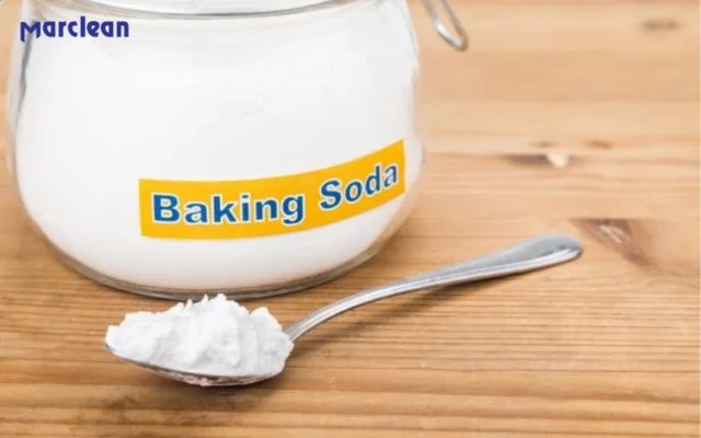 tẩy cặn canxi vòi nước bằng baking soda